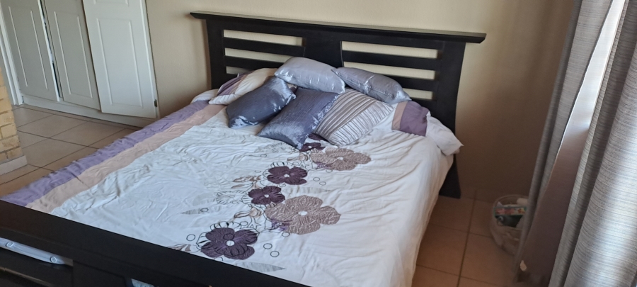 4 Bedroom Property for Sale in Kenleaf Gauteng