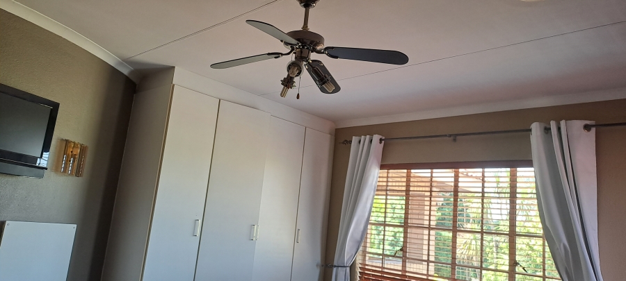 4 Bedroom Property for Sale in Kenleaf Gauteng