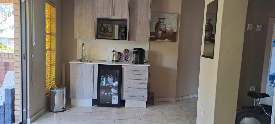 4 Bedroom Property for Sale in Kenleaf Gauteng
