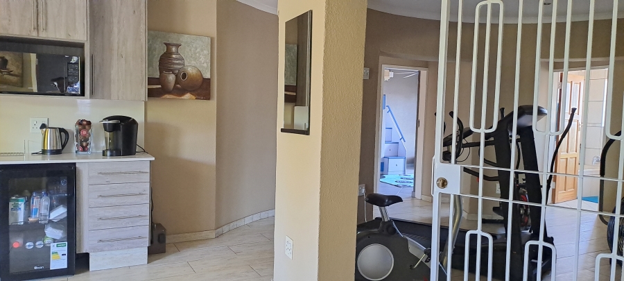 4 Bedroom Property for Sale in Kenleaf Gauteng