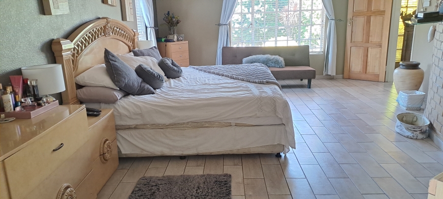 4 Bedroom Property for Sale in Kenleaf Gauteng