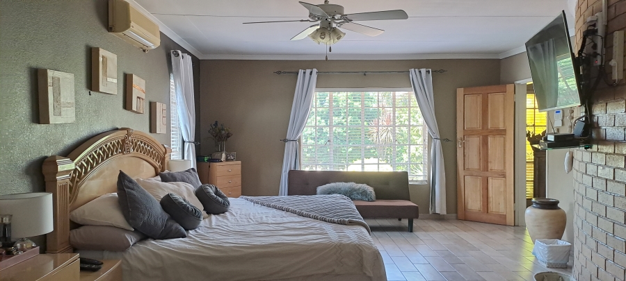 4 Bedroom Property for Sale in Kenleaf Gauteng