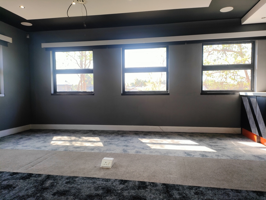 Commercial Property for Sale in Silver Lakes Gauteng