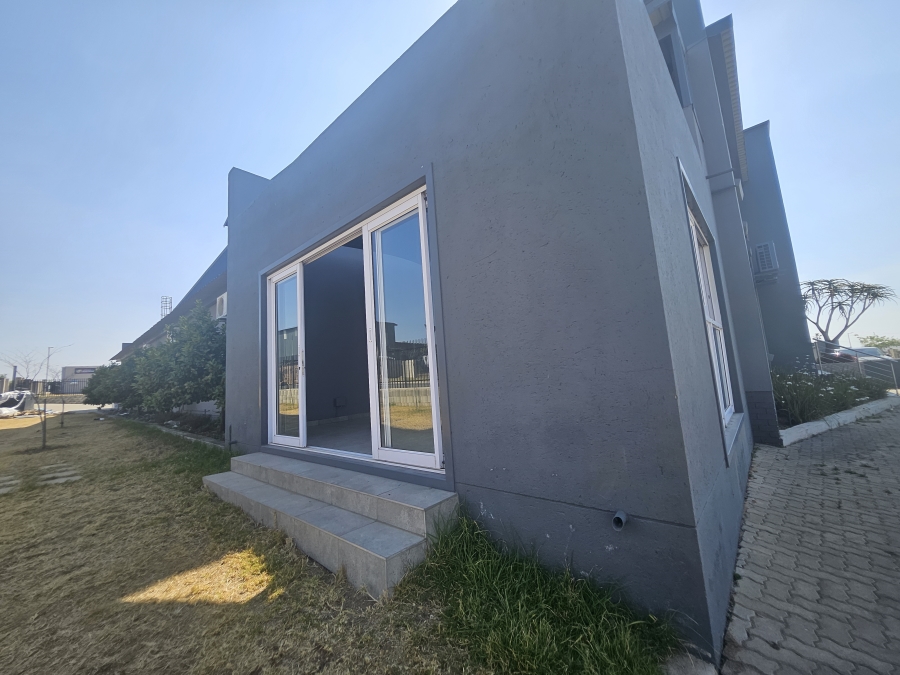 To Let commercial Property for Rent in Knoppieslaagte Gauteng