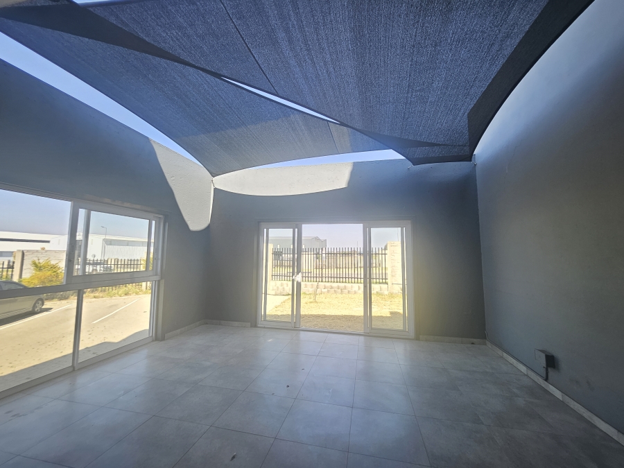 To Let commercial Property for Rent in Knoppieslaagte Gauteng