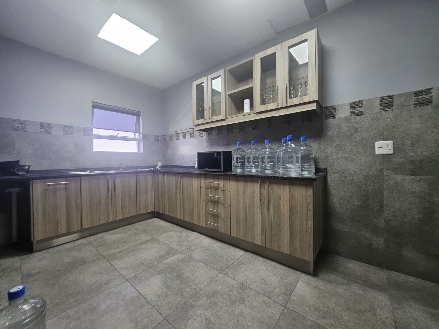 To Let commercial Property for Rent in Knoppieslaagte Gauteng