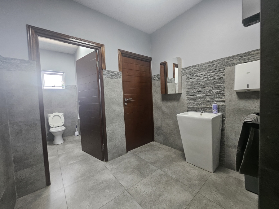 To Let commercial Property for Rent in Knoppieslaagte Gauteng