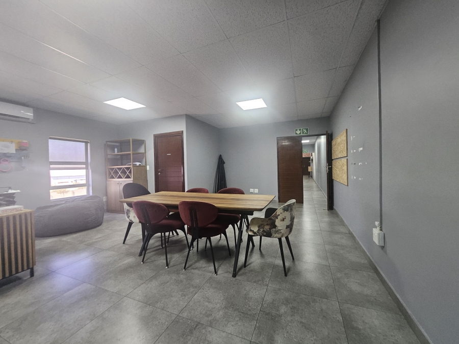 To Let commercial Property for Rent in Knoppieslaagte Gauteng