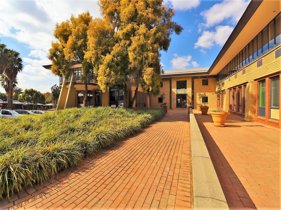 Commercial Property for Sale in Constantia Kloof Gauteng