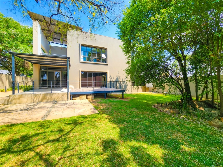 Commercial Property for Sale in Fourways Gauteng