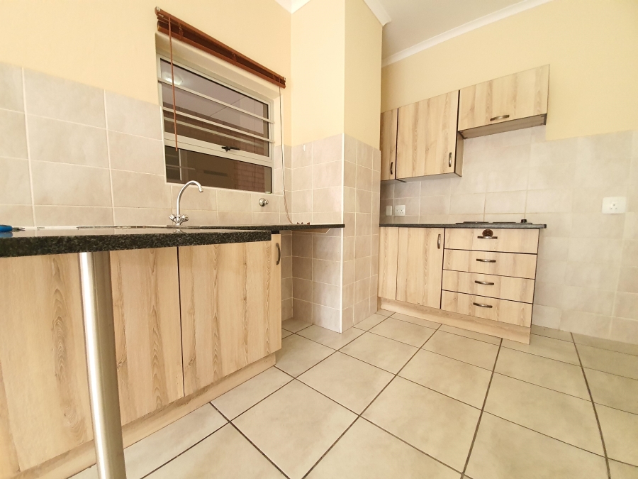 To Let 2 Bedroom Property for Rent in Radiokop Gauteng