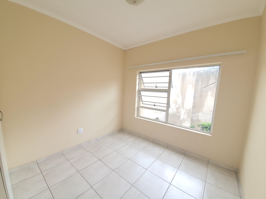 To Let 2 Bedroom Property for Rent in Radiokop Gauteng