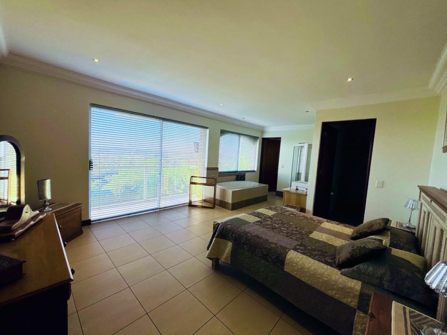 8 Bedroom Property for Sale in Poortview Gauteng