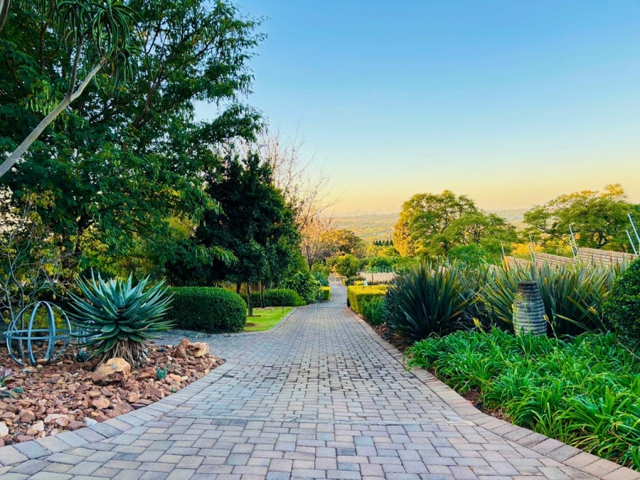 8 Bedroom Property for Sale in Poortview Gauteng