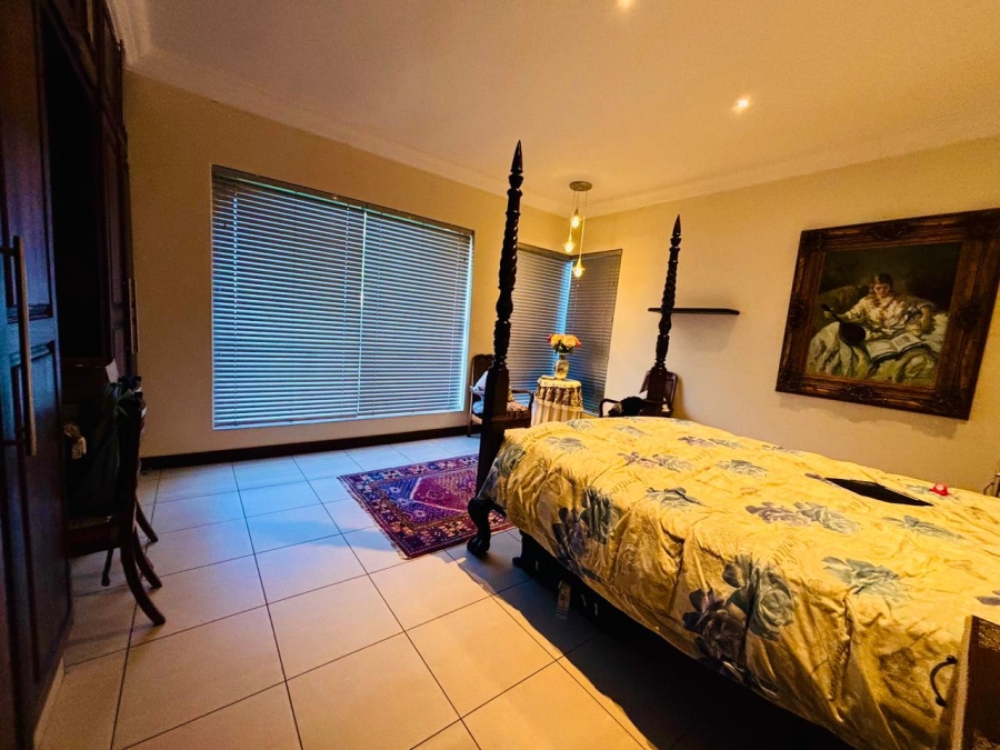 8 Bedroom Property for Sale in Poortview Gauteng