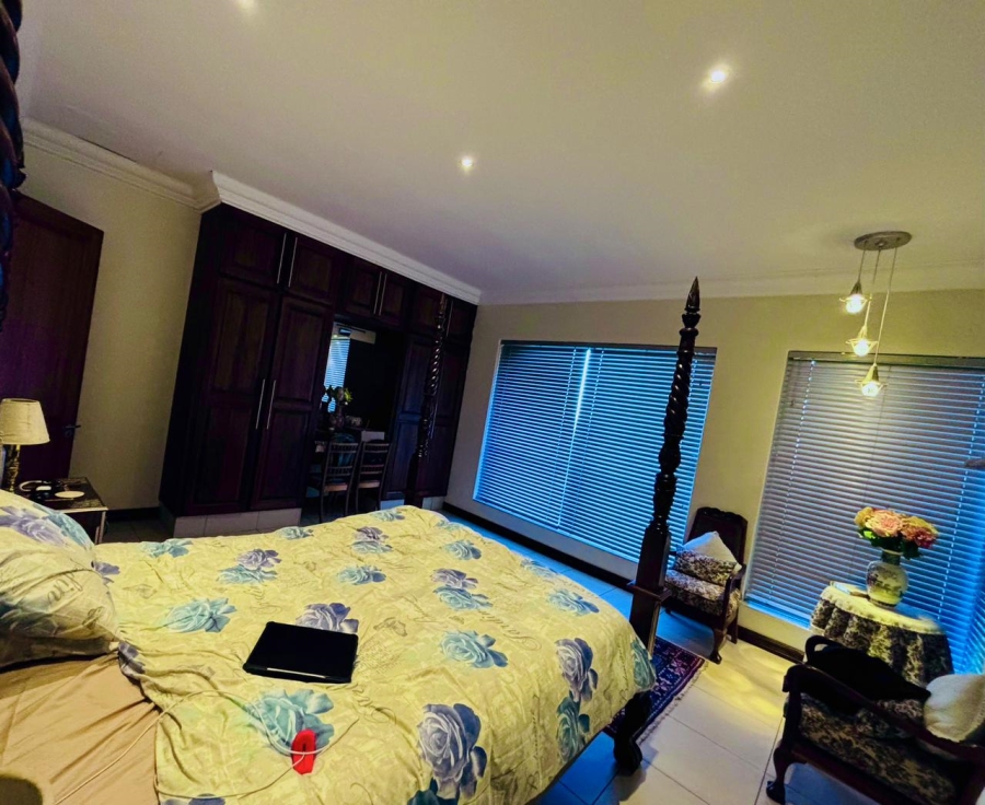 8 Bedroom Property for Sale in Poortview Gauteng