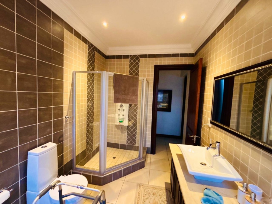 8 Bedroom Property for Sale in Poortview Gauteng