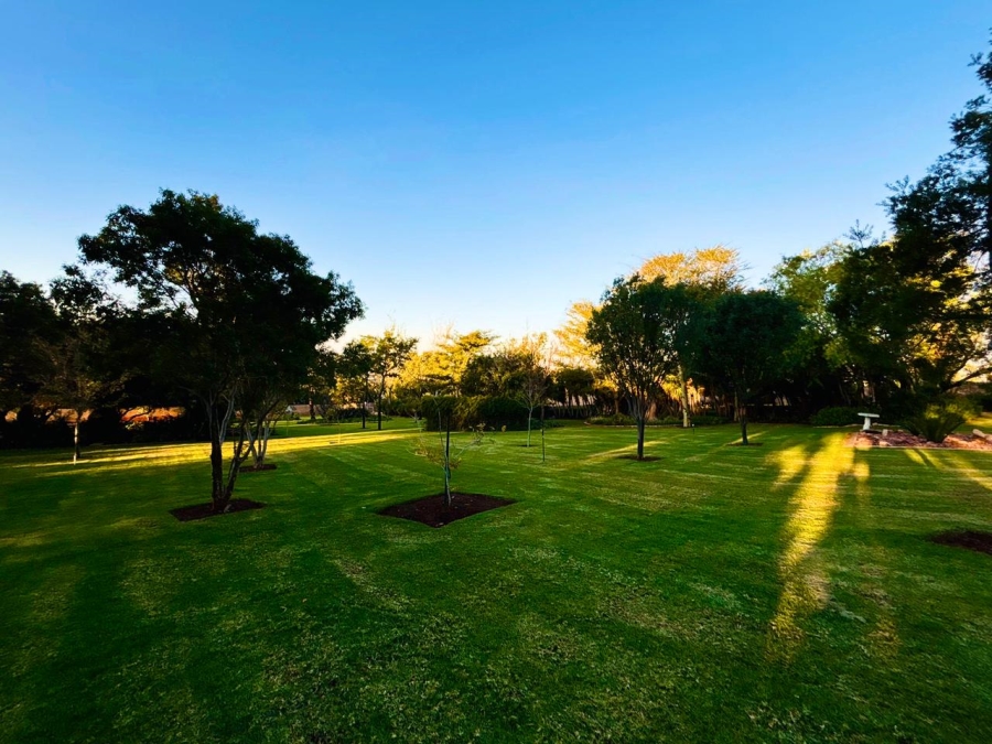 8 Bedroom Property for Sale in Poortview Gauteng