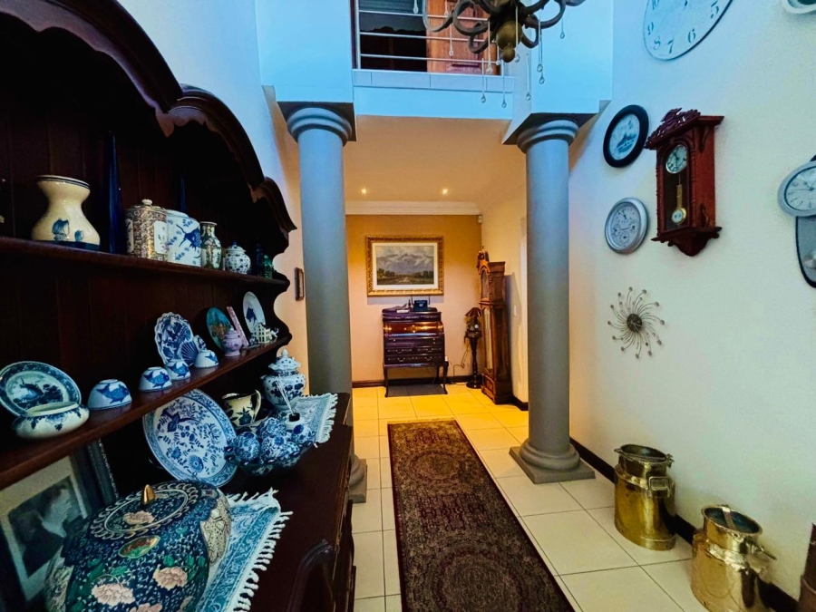 8 Bedroom Property for Sale in Poortview Gauteng