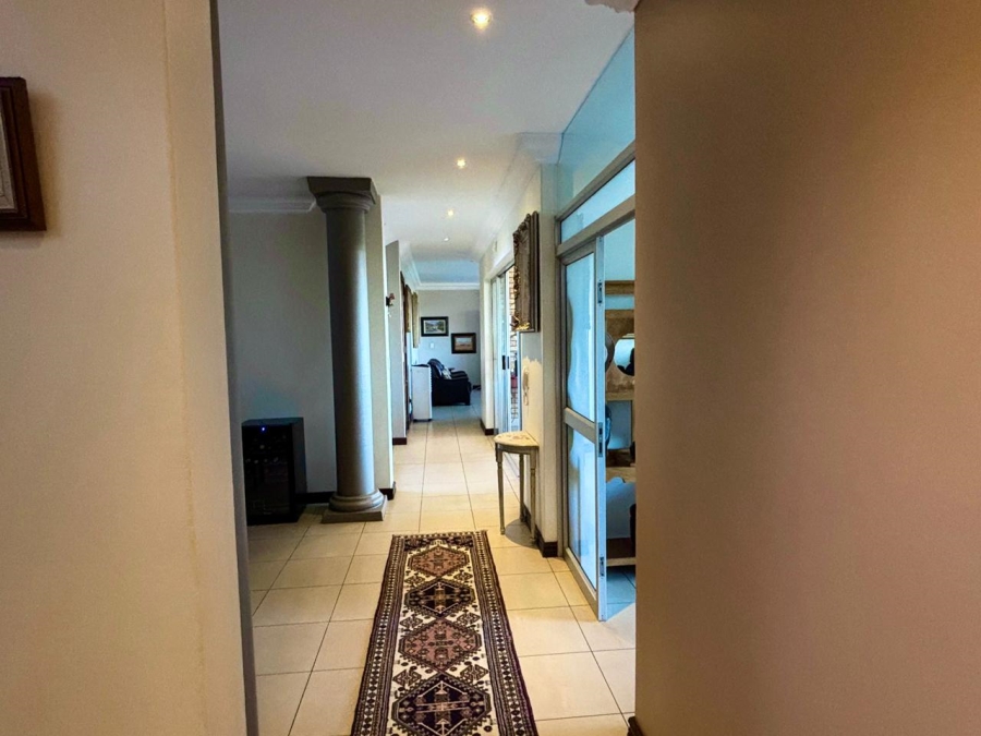 8 Bedroom Property for Sale in Poortview Gauteng