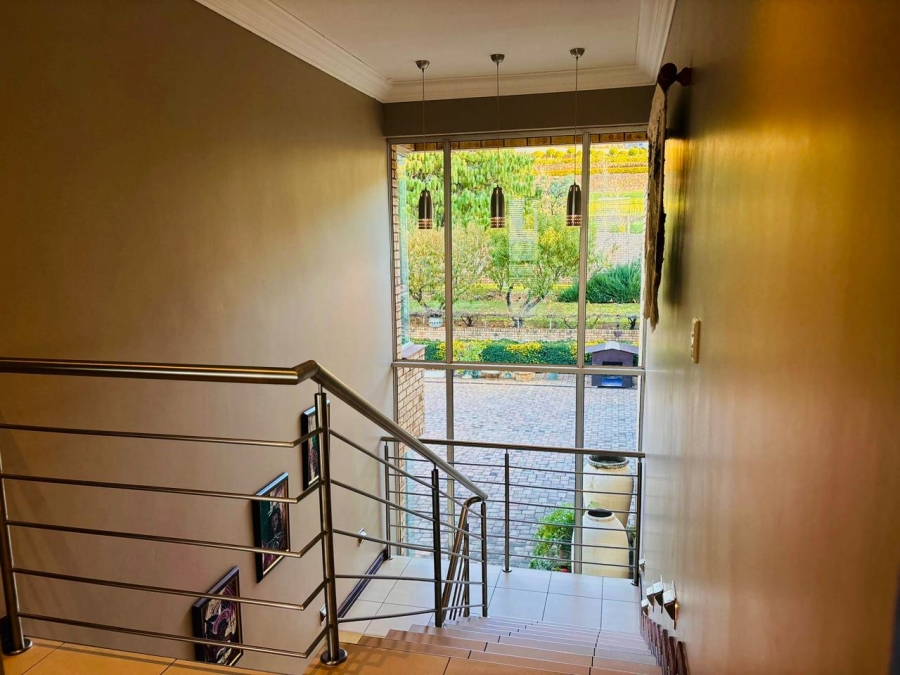 8 Bedroom Property for Sale in Poortview Gauteng