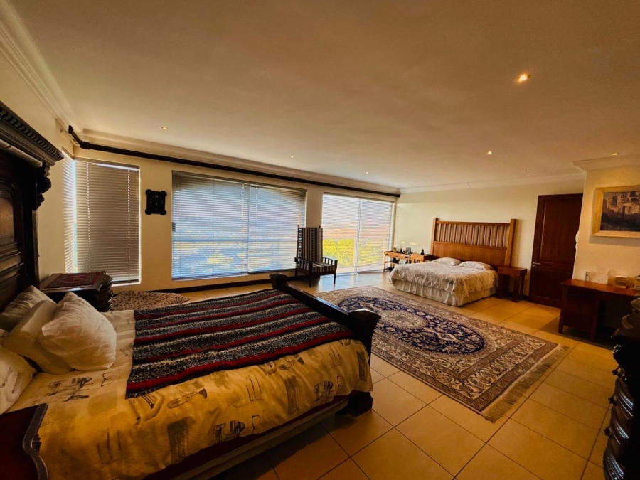 8 Bedroom Property for Sale in Poortview Gauteng