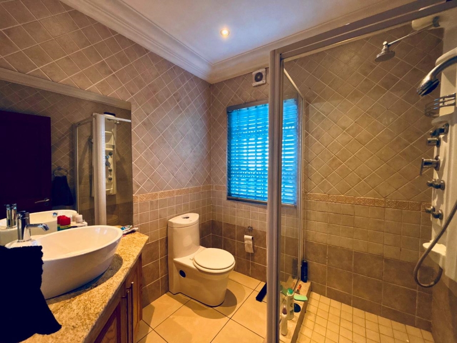 8 Bedroom Property for Sale in Poortview Gauteng