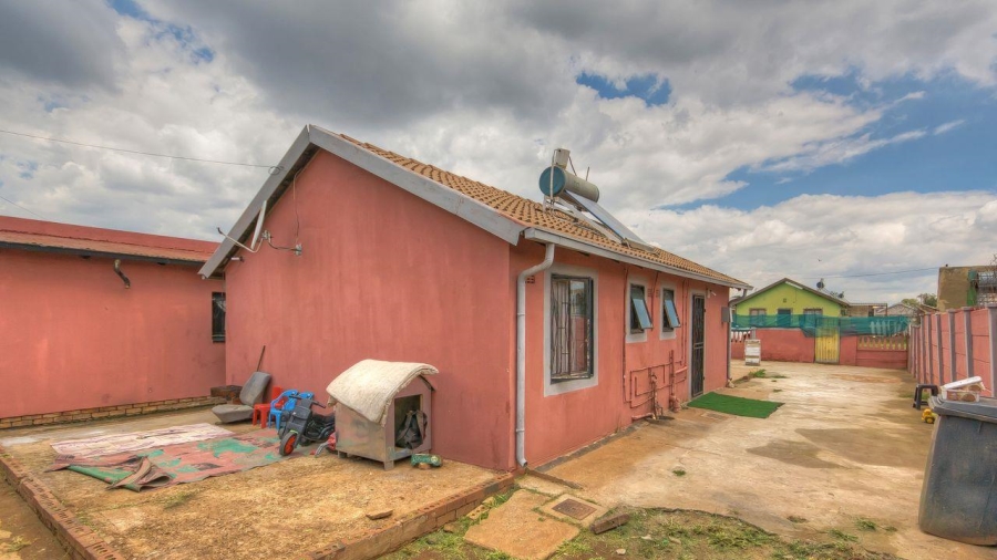 3 Bedroom Property for Sale in Lenasia Gauteng