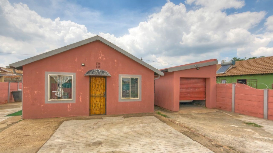 3 Bedroom Property for Sale in Lenasia Gauteng