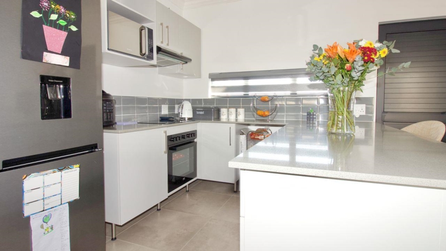 3 Bedroom Property for Sale in Rua Vista Gauteng