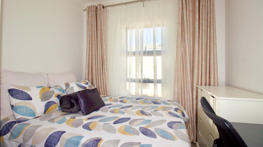 3 Bedroom Property for Sale in Rua Vista Gauteng