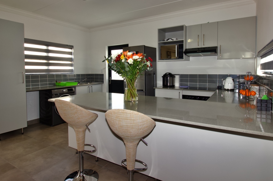 3 Bedroom Property for Sale in Rua Vista Gauteng