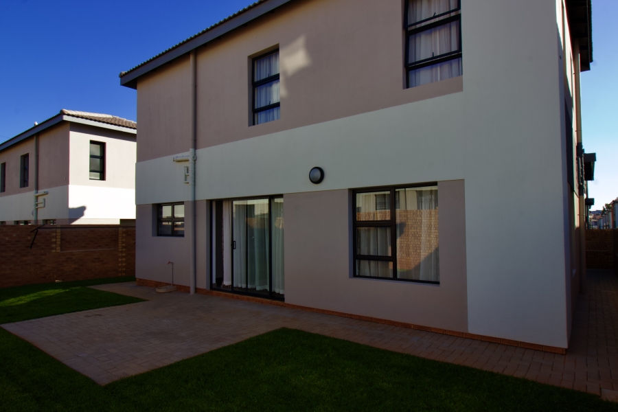 3 Bedroom Property for Sale in Rua Vista Gauteng