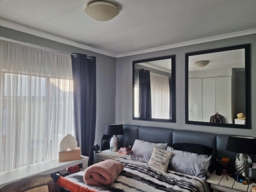 2 Bedroom Property for Sale in Sugar Bush Estate Gauteng