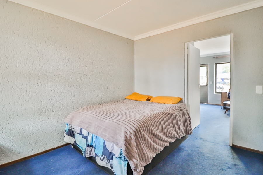 1 Bedroom Property for Sale in Bruma Gauteng