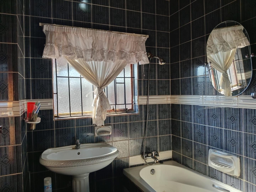 4 Bedroom Property for Sale in Leondale Gauteng