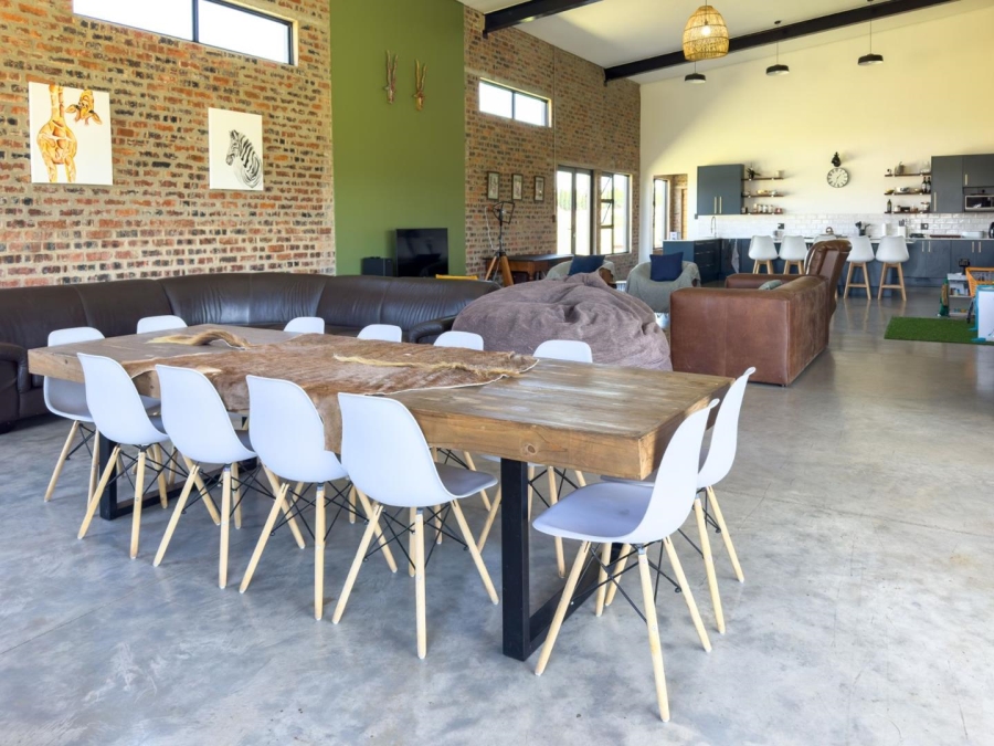 5 Bedroom Property for Sale in Blue Saddle Ranches Gauteng