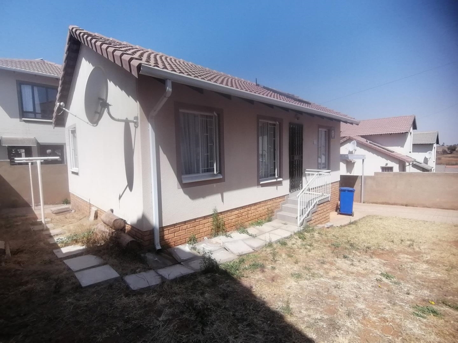 3 Bedroom Property for Sale in Witpoortjie Gauteng