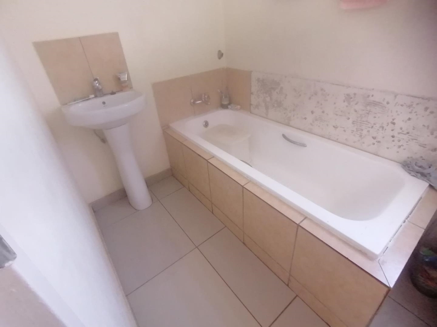 3 Bedroom Property for Sale in Witpoortjie Gauteng