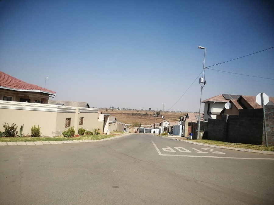 3 Bedroom Property for Sale in Witpoortjie Gauteng