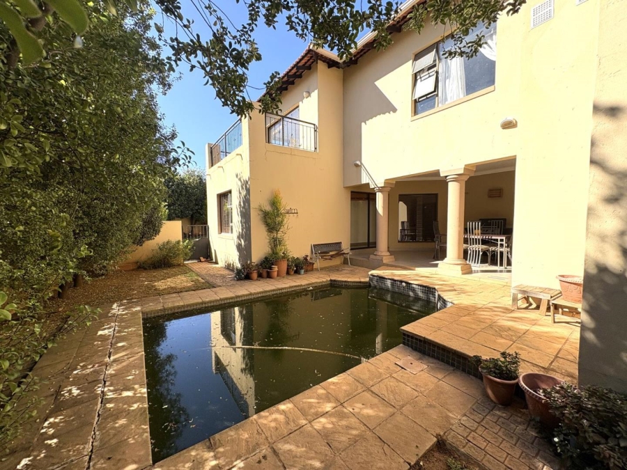 4 Bedroom Property for Sale in Ruimsig Gauteng