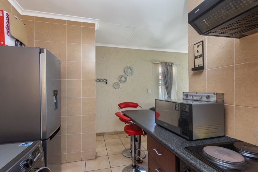 2 Bedroom Property for Sale in Ormonde Gauteng