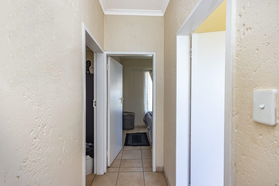 2 Bedroom Property for Sale in Ormonde Gauteng