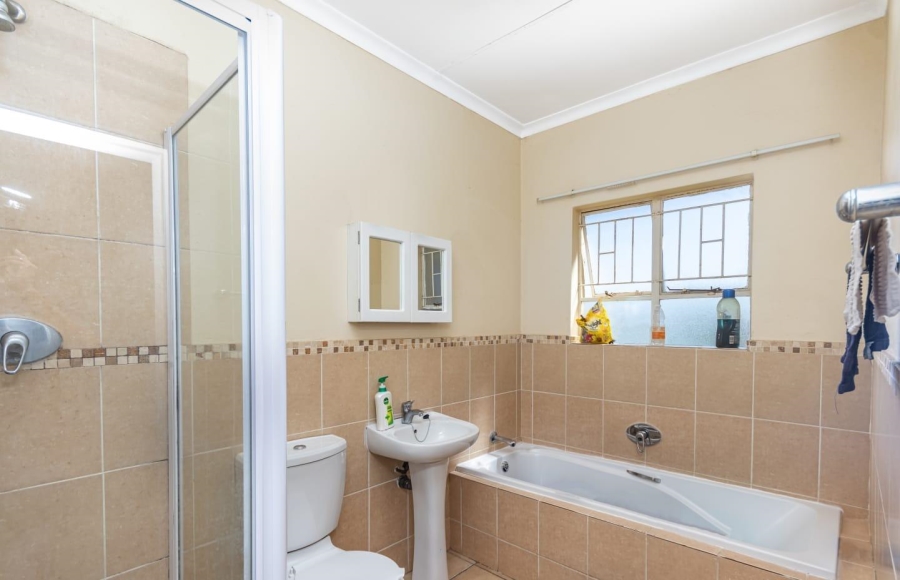 2 Bedroom Property for Sale in Ormonde Gauteng