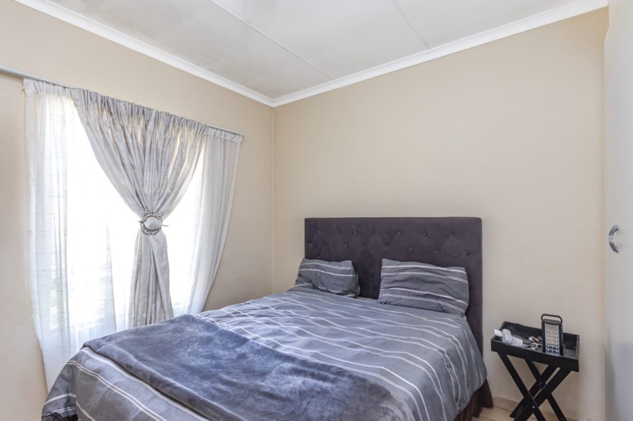 2 Bedroom Property for Sale in Ormonde Gauteng