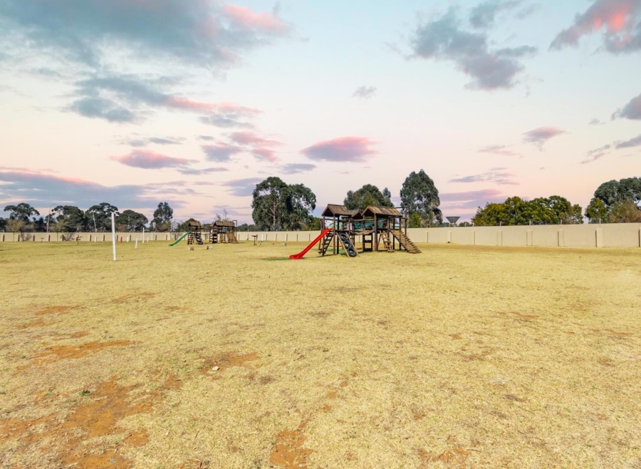 2 Bedroom Property for Sale in Ormonde Gauteng