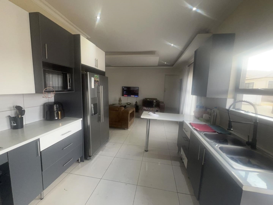 3 Bedroom Property for Sale in Wildtuinpark Gauteng