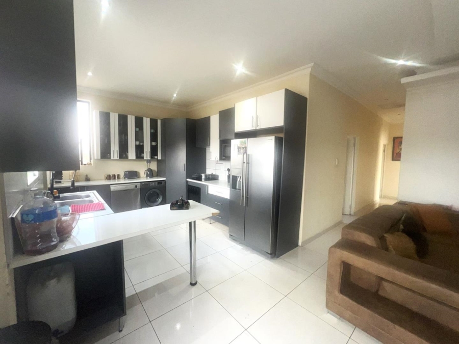 3 Bedroom Property for Sale in Wildtuinpark Gauteng