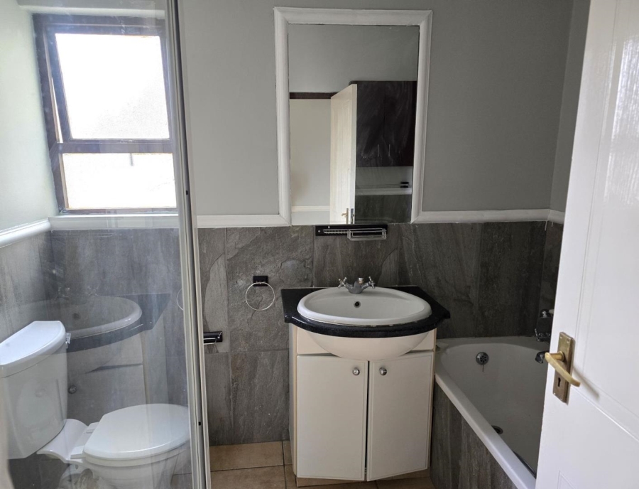 2 Bedroom Property for Sale in Douglasdale Gauteng