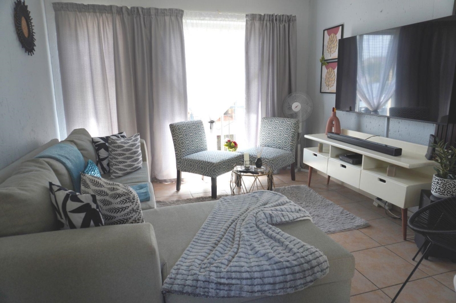 2 Bedroom Property for Sale in Klippoortje Gauteng